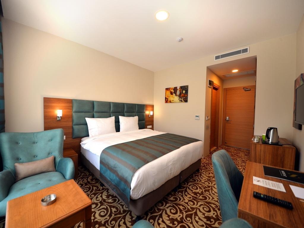Sertac Hotel Сакария Екстериор снимка